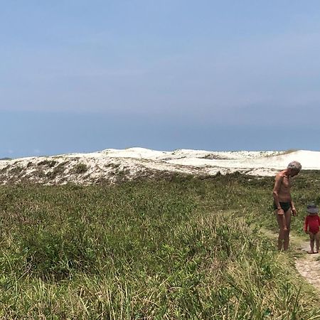 Tres Quartos Na Praia กาโบฟรีโอ ภายนอก รูปภาพ